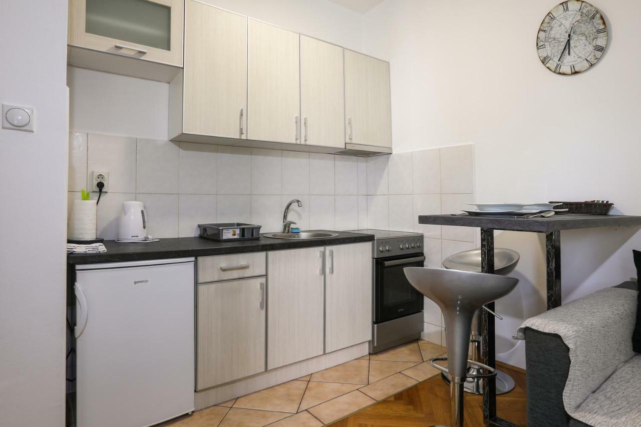 Apartment Promenada 35 โนวีซาด ภายนอก รูปภาพ